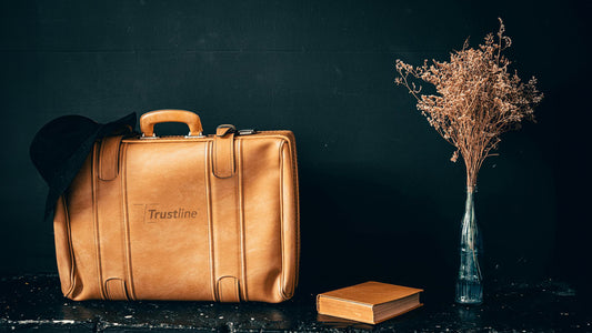 How Leather Laptop Bags Enhance Your Corporate Image